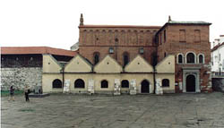 Stara Synagoga w krakowskim Kazimierzu jest najstarszym zachowanym zabytkiem żydowskim w Polsce. Została zbudowana w II połowie XIV wieku